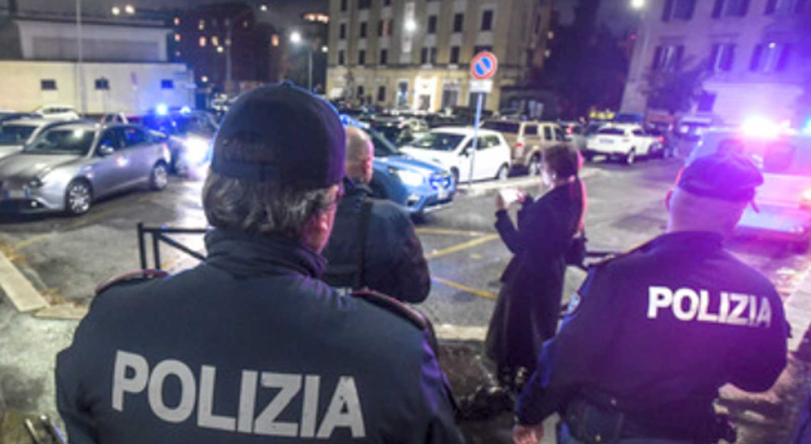 Polizia di Stato interviene dopo l'ennesimo episodio di mala movida a Roma