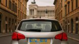 Roma, copre la targa con i gratta e vinci per evitare le ZTL: “vince” multa e denuncia