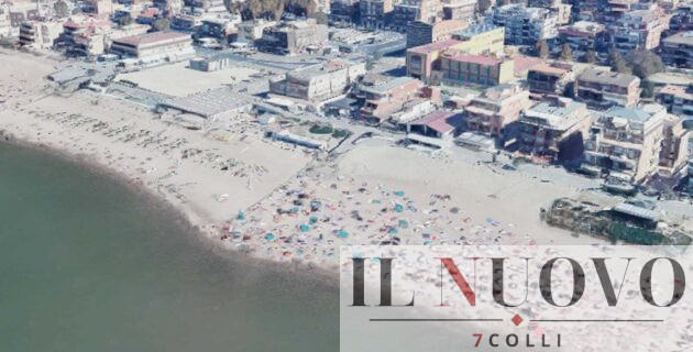 Torvaianica, il litorale e piazza Ungheria, foto Google Maps