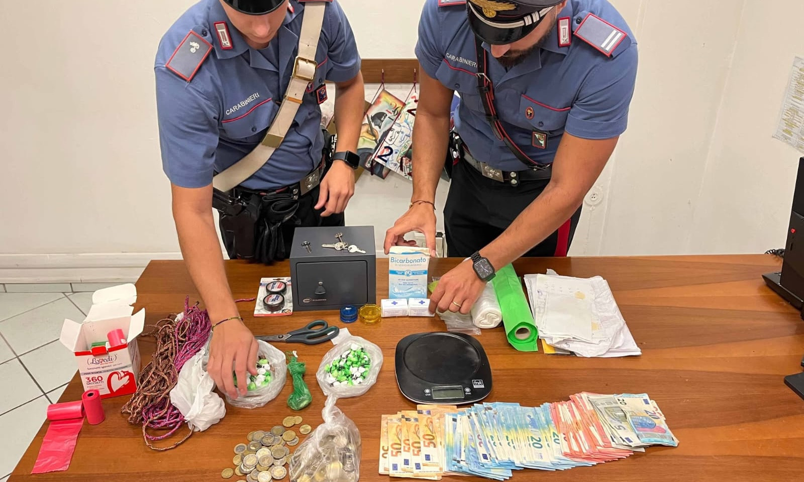 controlli carabinieri Ostia