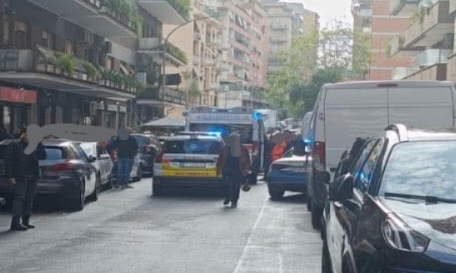 Bambino cade dalla finestra a Roma