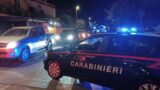 Ostia, morto il 19enne accoltellato in strada: è caccia all’assassino