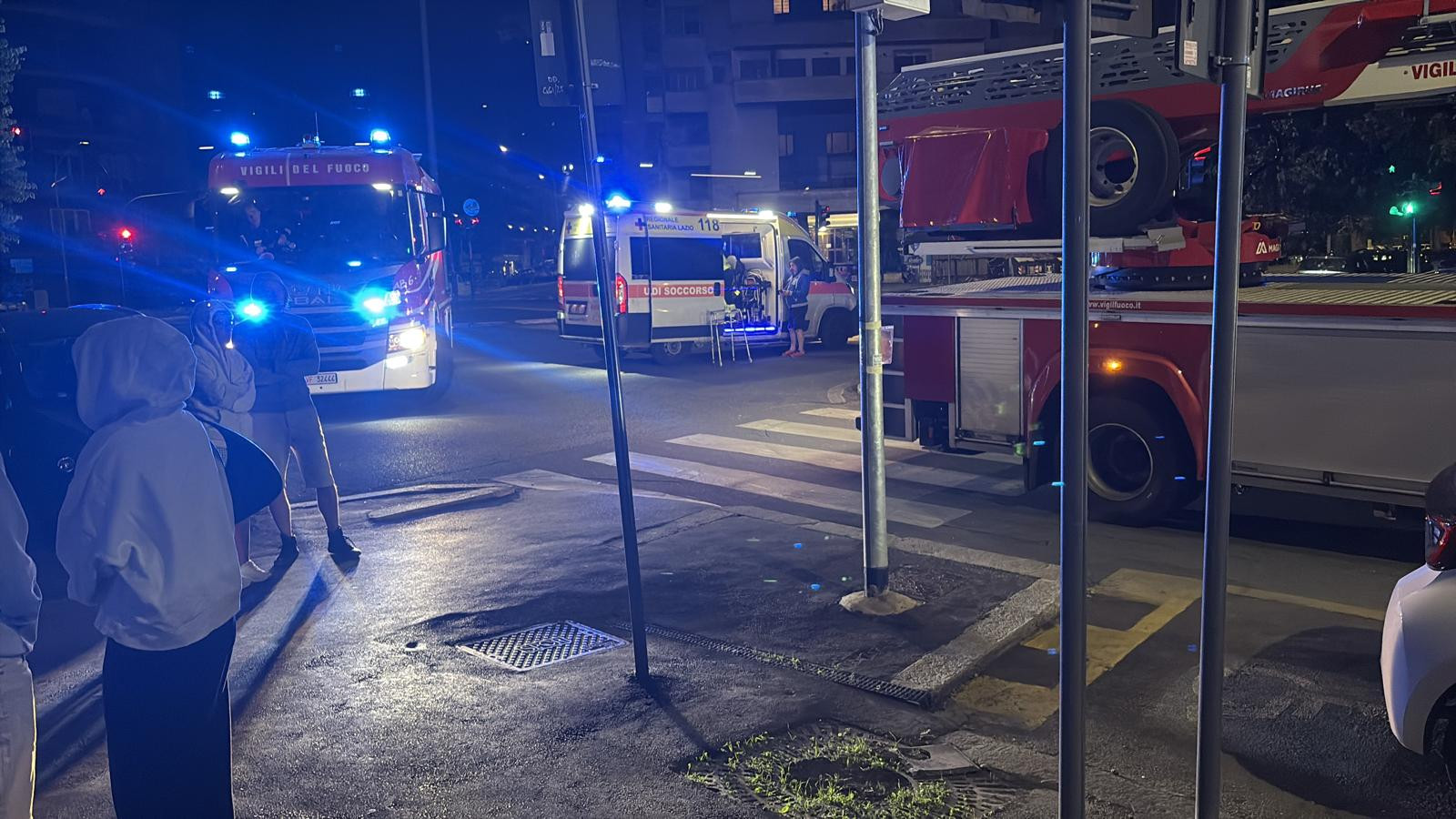 Incendio appartamenti Roma