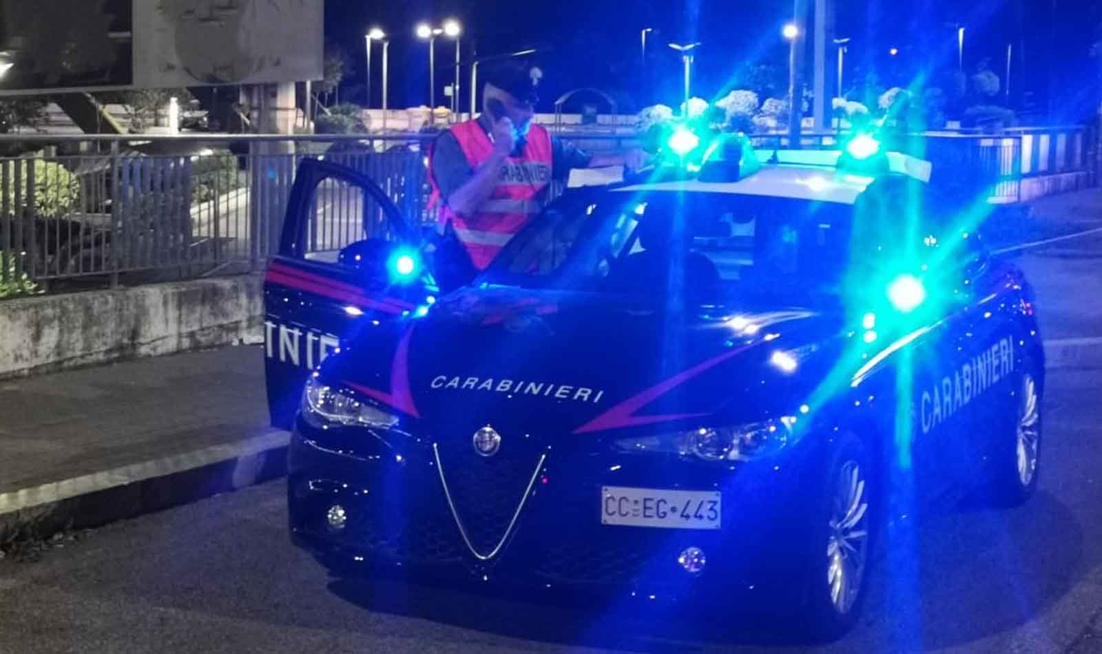 Mentana carabinieri in azione