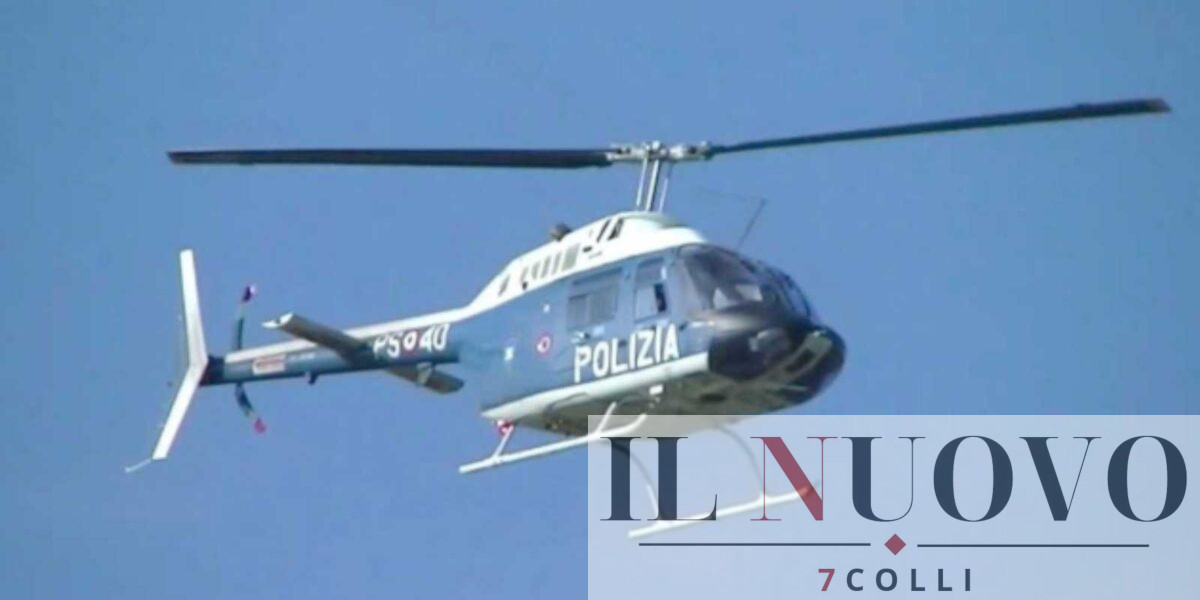 Polizia in azione a Ostia
