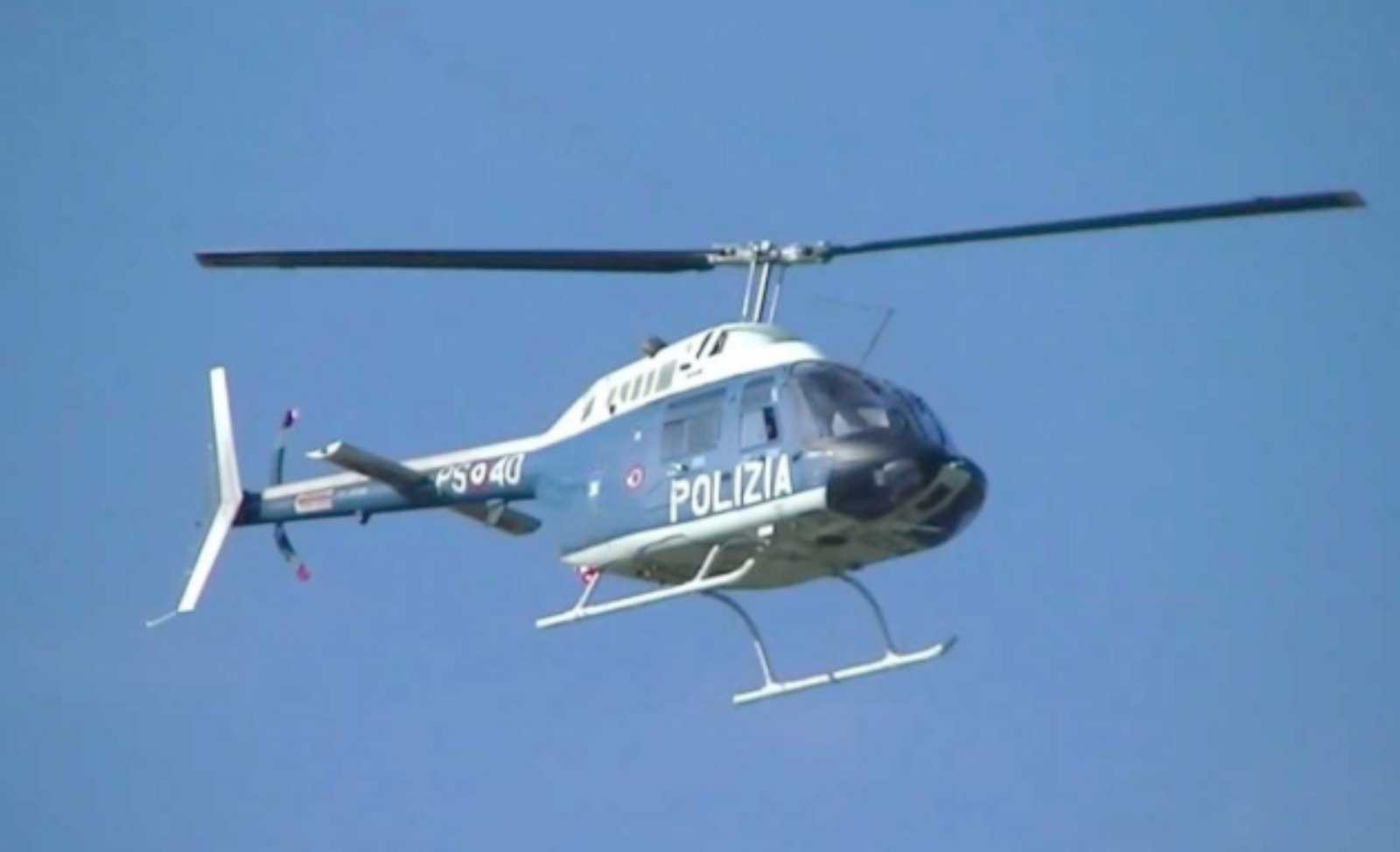Polizia in azione a Ostia