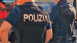 Roma, follia a Tiburtina, poliziotti accerchiati e aggrediti: due agenti feriti