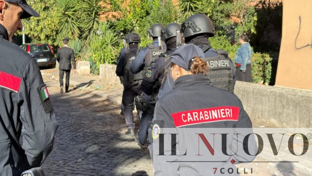 blitz antidroga carabinieri al Quarticciolo