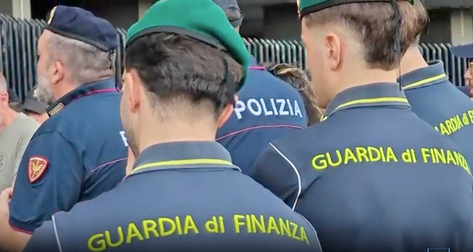 Roma, interforze in azione