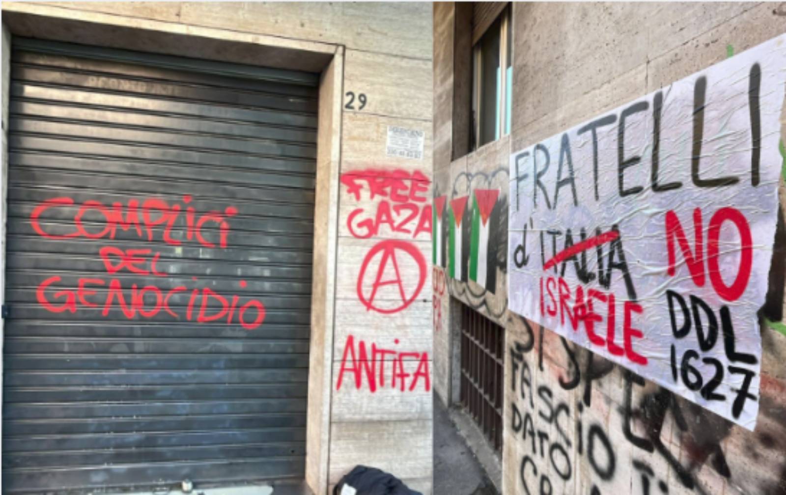 Roma, vandalismo contro la sede FdI