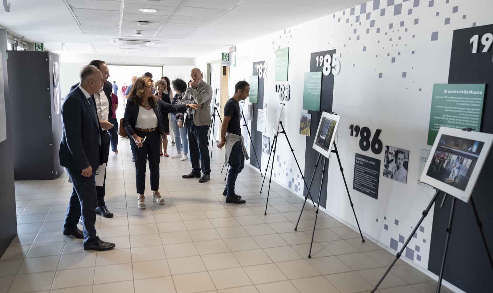 Roma, mostra fotografica Tor Vergata
