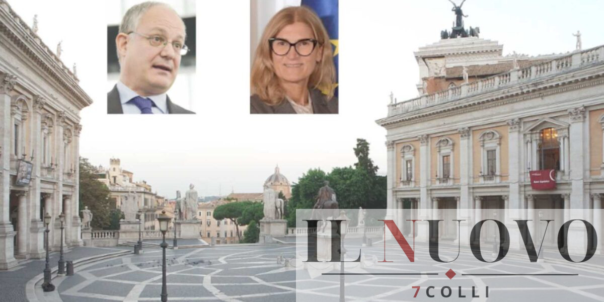 Roma, sullo sfondo il Campidoglio, in primo piano il sindaco Roberto Gualtieri e il vice Scozzese, con delega al Bilancio