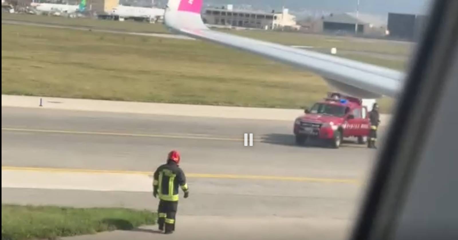 L'aereo Sharm-Roma con giornalisti e turisti a bordo