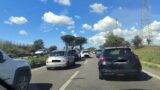 Pontina, due incidenti paralizzano il traffico: minicar ribaltata e un ferito, code in entrambe le direzioni