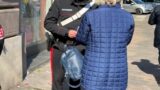 Estorsione a Mentana, 80enne raggirata, minacciata e derubata: ‘Aiutatemi, le ho dato 1000 euro al mese per 2 anni’
