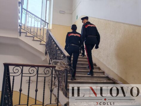 Controsoffitto crollato