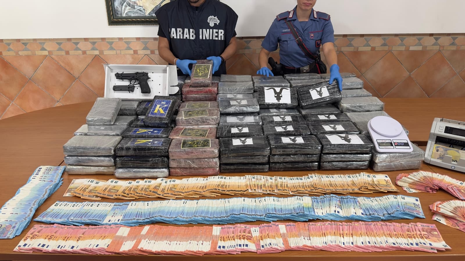 sequestro cocaina e soldi