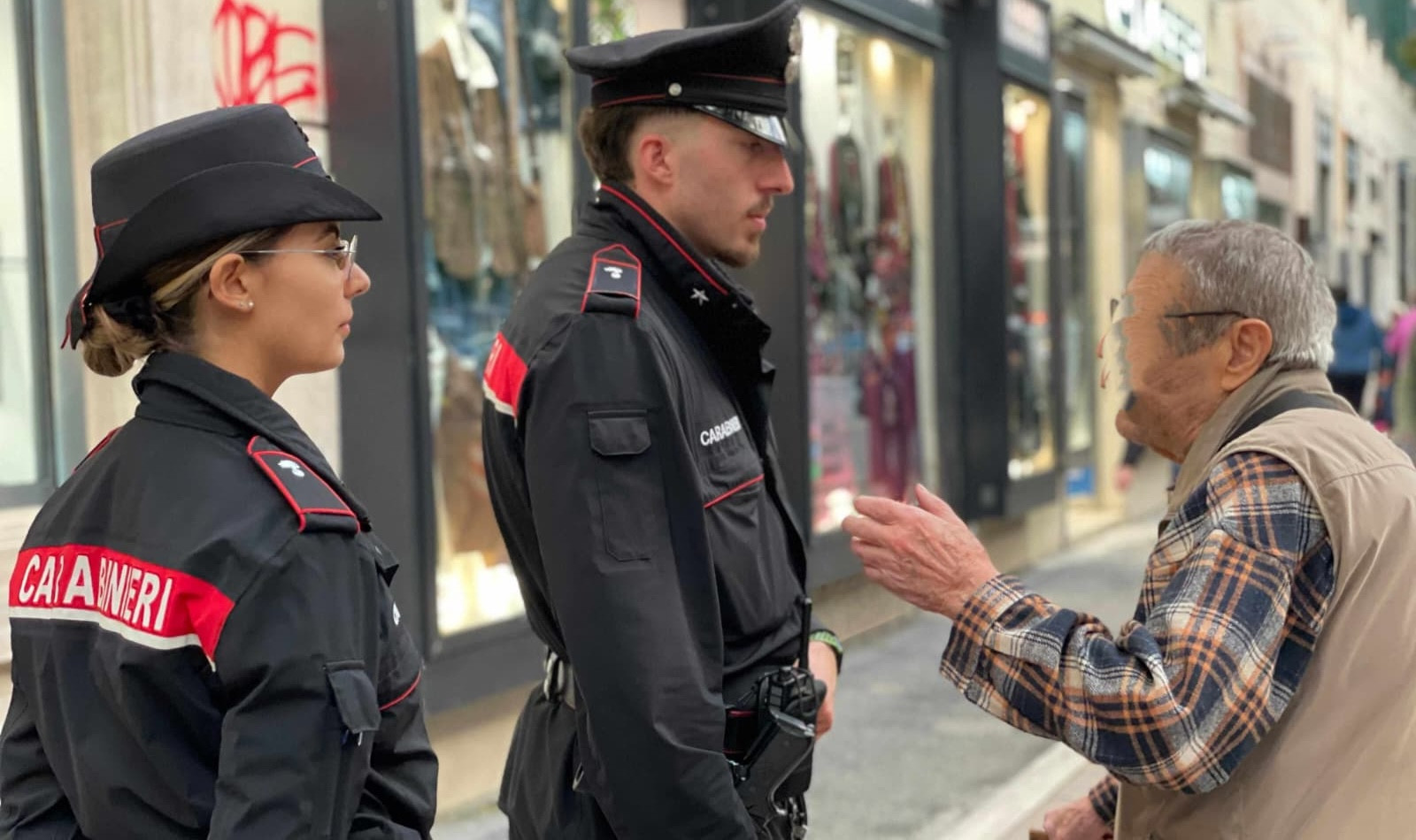 truffe anziani - carabinieri