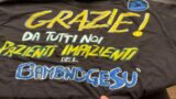 Ultimo canta con i bimbi ricoverati all’ospedale Bambino Gesù: ‘Sono con voi, con tutto l’amore che ho’ (VIDEO)