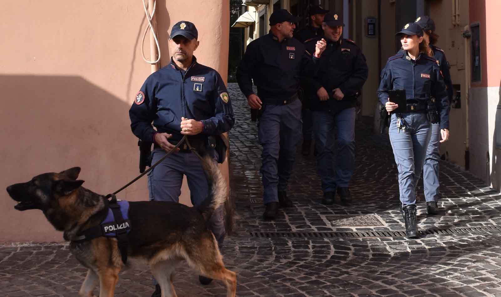 Nettuno Polizia in azione