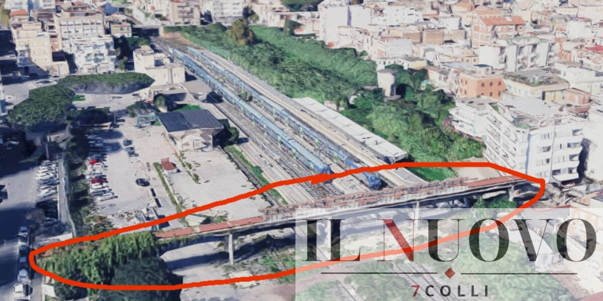Nettuno, il ponte della ferrovia FS, foto Google Maps