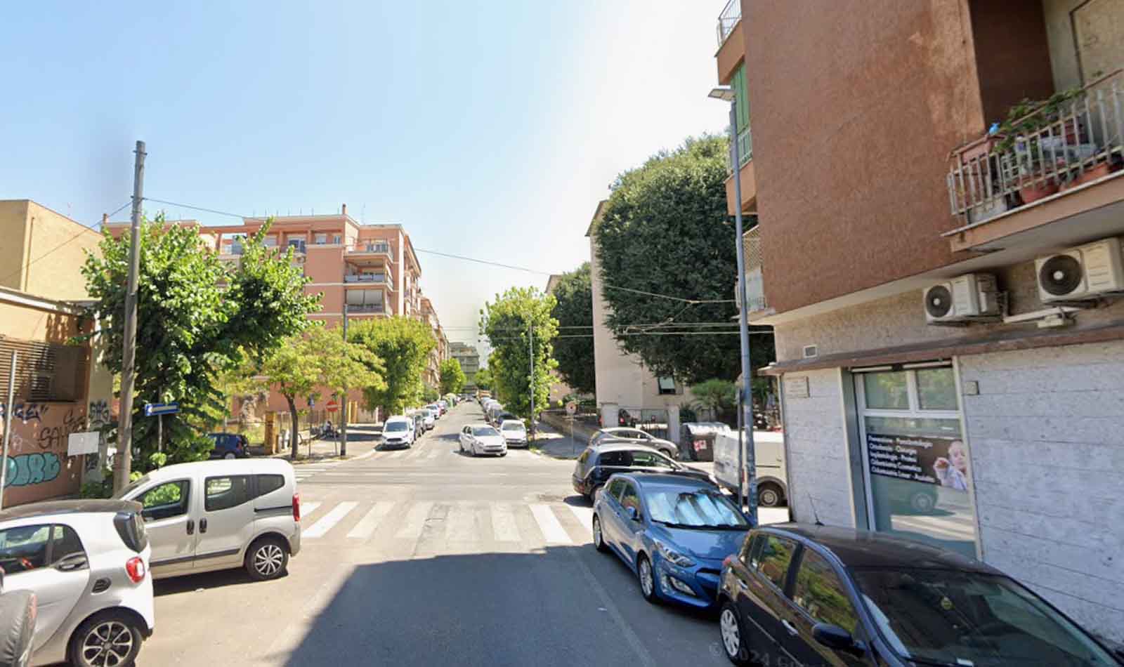 Paura a Roma, autobus N5 colpito da un sasso