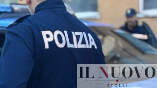 Roma, sventato blitz degli eco-attivisti al laghetto dell’Eur: sequestrato tracciante idrico e striscioni