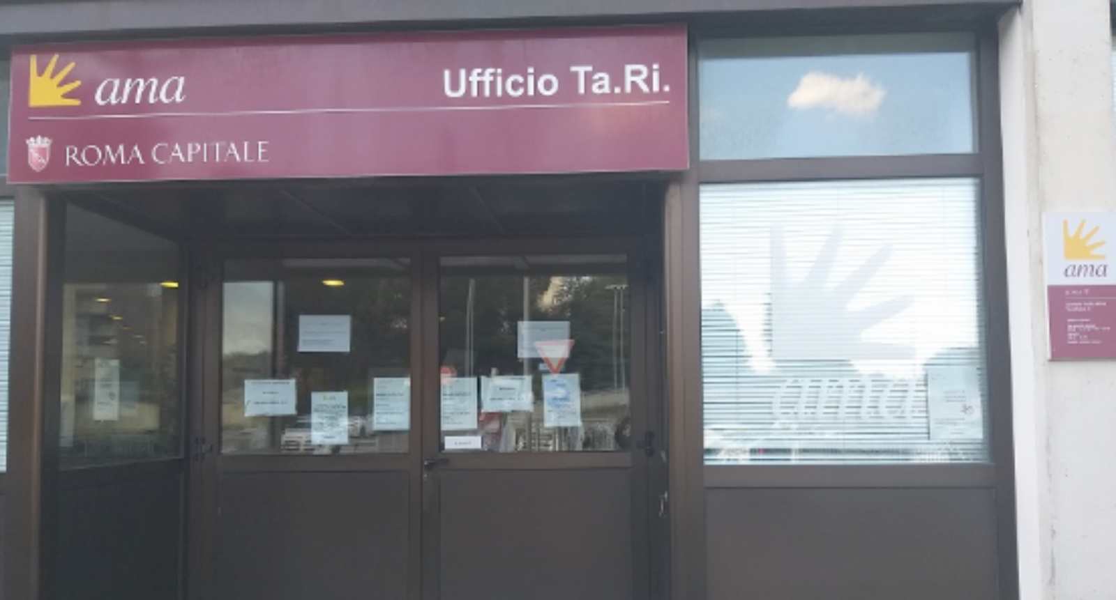 Roma, gli Uffici Ama, pagamento Tari