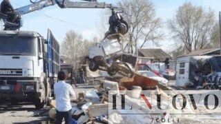 Roma, ruspe in cinque campi rom per lo smantellamento parziale con 800mila € di mutuo e 20 anni di rate: “Chiusure rinviate”