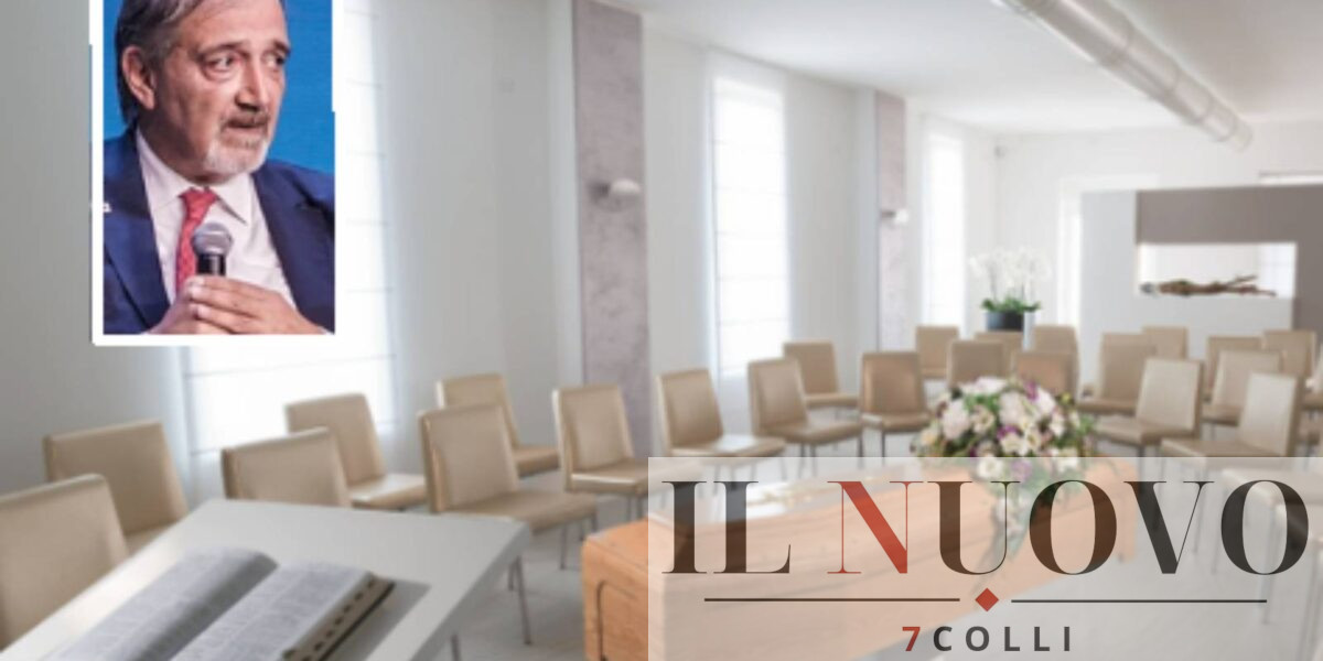 Sullo sfondo, una classica sala del commiato, in primo piano il governatore Rocca