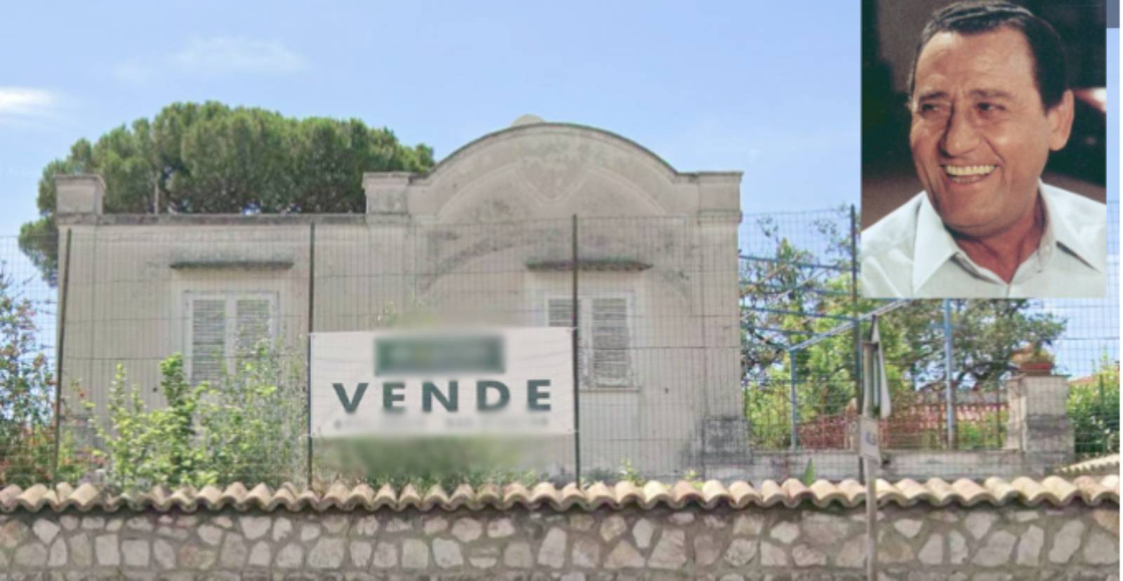 Sullo sfondo, la villa di Sordi, in primo piano Alberto Sordi