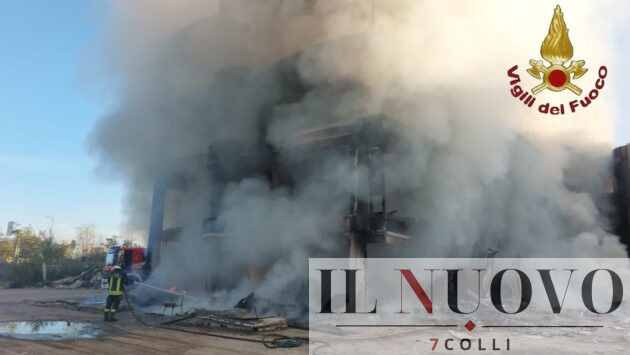 incendio Roma via Cesare Tallone