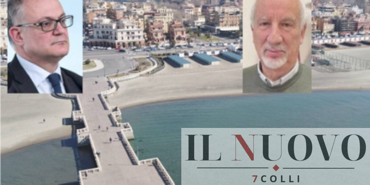 Ostia, sullo sfondo piazza Anco Marzio, in primo piano sindaco Gualtieri e mini sindaco Falconi