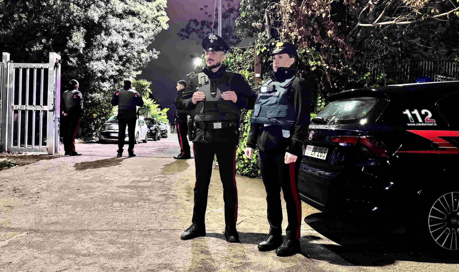 Carabinieri campo nomadi via dei Gordiani