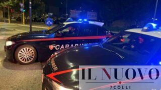 Folle inseguimento sulla Pontina: 27enne urta 2 veicoli e sperona un’auto dei carabinieri: ferito un militare