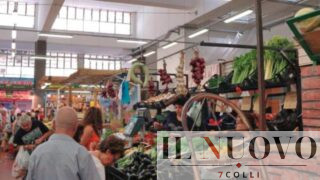 Mercato di Ostia, Giunta avvia la maxi ristrutturazione, via alla sede ‘provvisoria’: rivoluzione parcheggi. Fine lavori ‘misterioso’