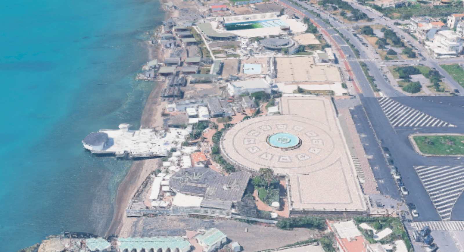 Ostia, l'area di piazza Cristoforo Colombo, foto generica di Google Maps