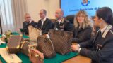 Vuitton e Valentino, il bottino torna a casa: riconsegnate 400mila € di borse dopo i furti nel cuore di Roma