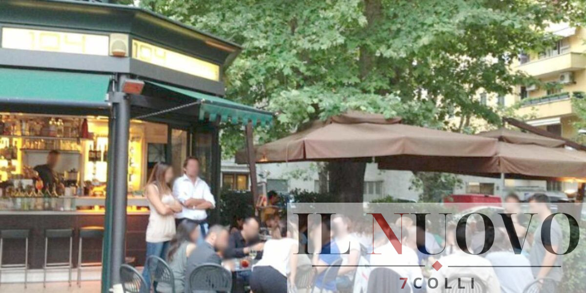 Roma, un chiosco-bancarella, foto Tripadvisor