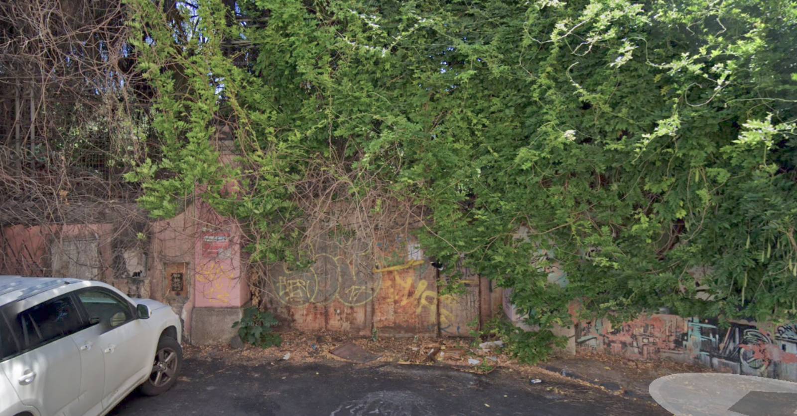 Roma, l'ingresso del circolo degli artisti