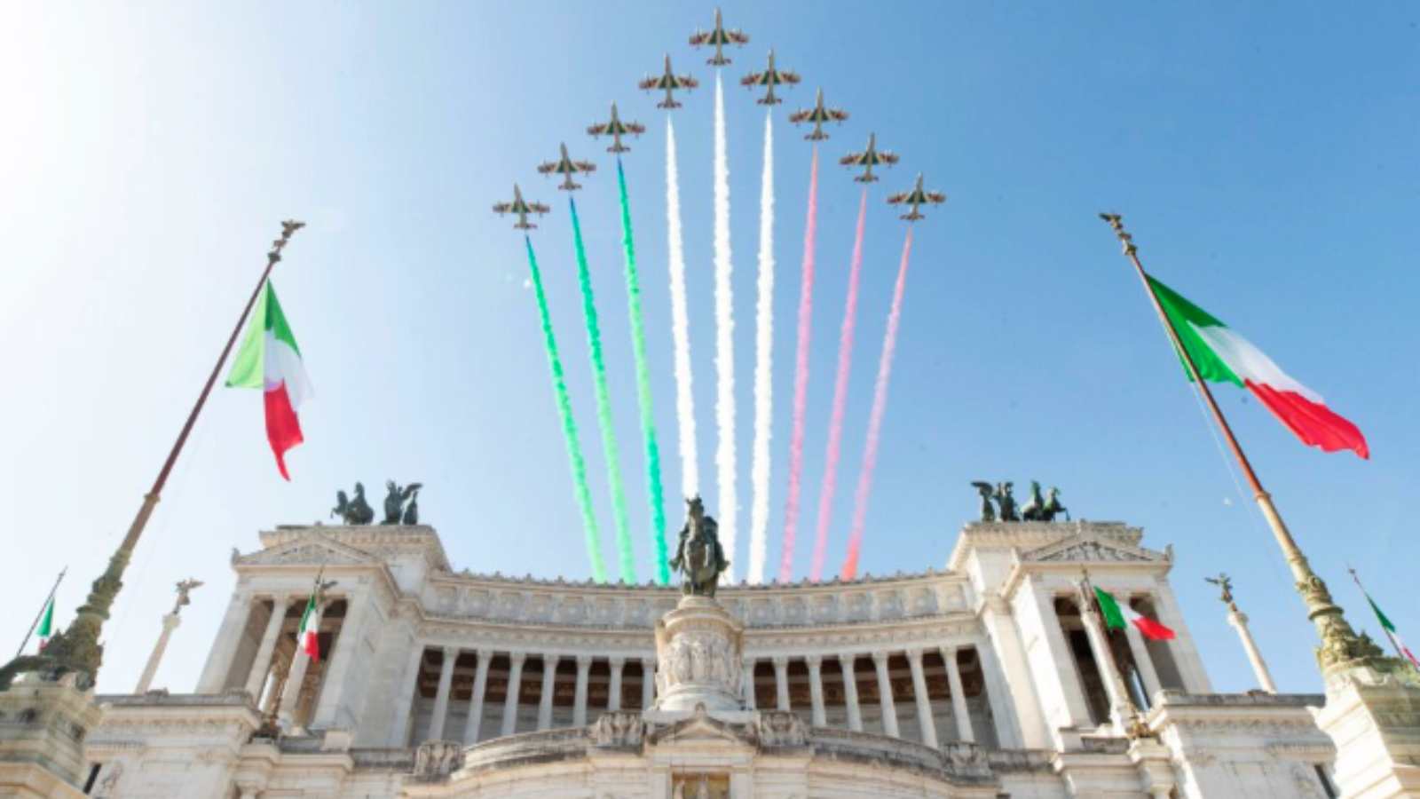 Frecce Tricolori su Roma