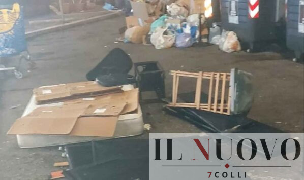 Roma, materasso in via Ponzio Cominio novembre