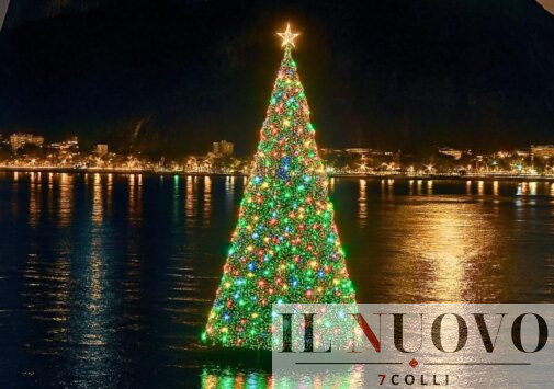 albero di Natale galleggiante Rio de Janeiro