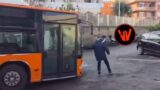 Ciampino, autobus senza freno a mano: il video di Welcome to Favelas mostra attimi di paura