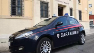 Latina, va dai Carabinieri per denunciare un’aggressione e finisce in manette: era un rapinatore