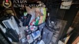 Roma, scoperti due depositi illegali di rifiuti pericolosi: sequestrate oltre 2 tonnellate di batterie al piombo 