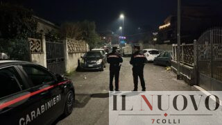 Botti di Capodanno a Roma: lancia un petardo ma gli scoppia in mano, morto 63enne ad Acilia