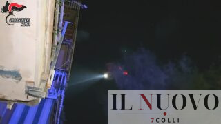 Roma, blitz all’alba: colpo ai clan, 14 fermati per tentati omicidi, armi e estorsioni mafiose (VIDEO)