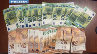 Roma, baby finto carabiniere truffa e deruba anziana: smascherato da veri poliziotti, arrestato 17enne