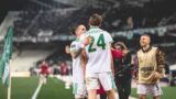 Panathinaikos-Roma 1 a 1, giallorossi in 10 per 75 minuti, ma non crollano: il pareggio vale gli ottavi